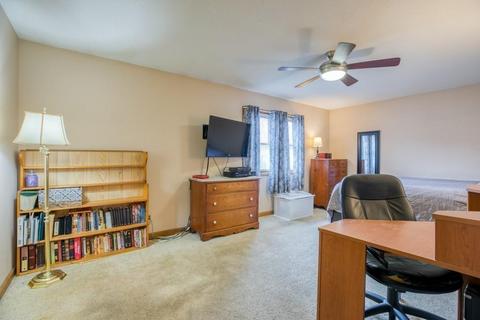 62 Dillon St, Chicopee, MA 01013 photo 10