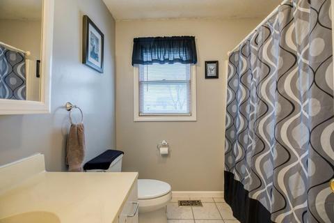 62 Dillon St, Chicopee, MA 01013 photo 8