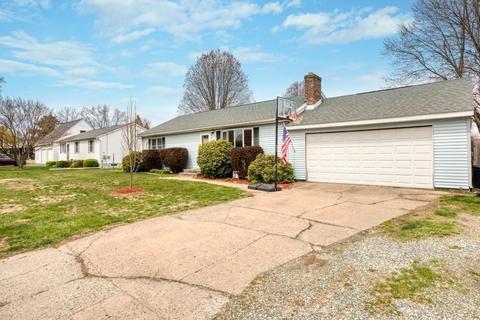 62 Dillon St, Chicopee, MA 01013 photo 23