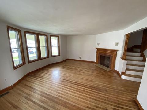 28 Moore Ave, Worcester, MA 01602 photo 3