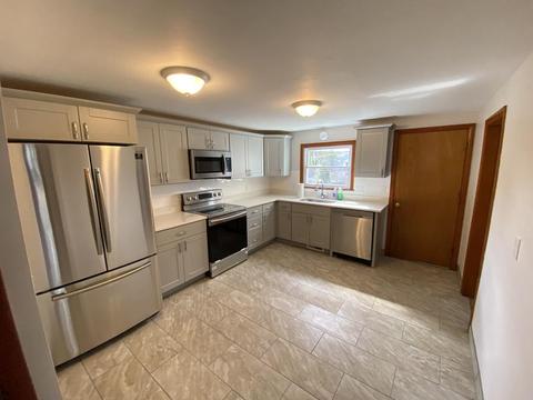 28 Moore Ave, Worcester, MA 01602 photo 2