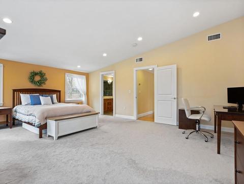 573 Webster St, Needham, MA 02494 photo 14