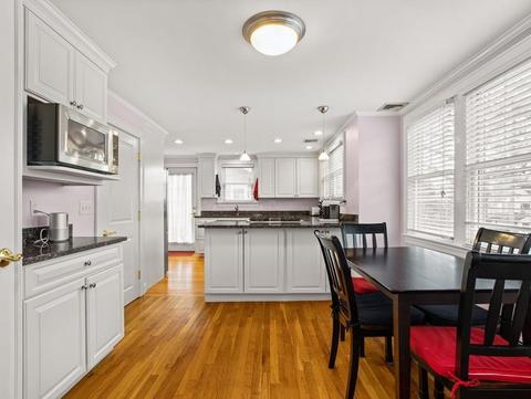 573 Webster St, Needham, MA 02494 photo 1