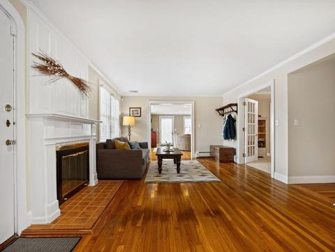 573 Webster St, Needham, MA 02494 photo 5