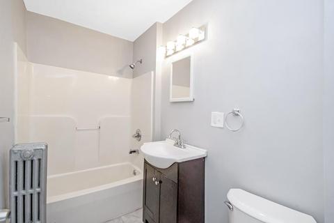39 Acorn St, Springfield, MA 01109 photo 8