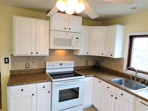 94 Surrey Rd, Springfield, MA 01118 photo 17