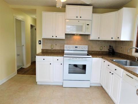 94 Surrey Rd, Springfield, MA 01118 photo 14