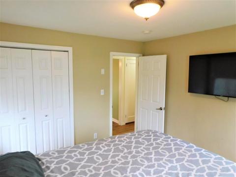 94 Surrey Rd, Springfield, MA 01118 photo 24