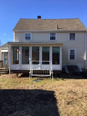 4 Weeks Rd, Danvers, MA 01923 photo 4