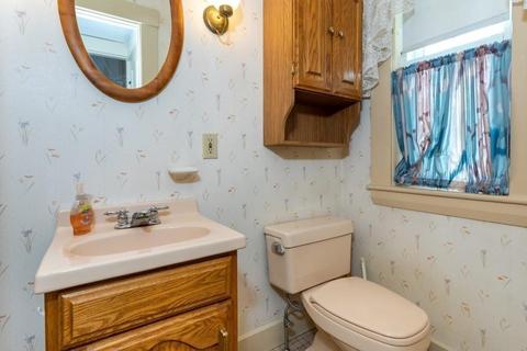 85 Vine St, Reading, MA 01867 photo 18