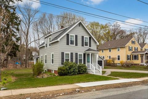 85 Vine St, Reading, MA 01867 photo 1