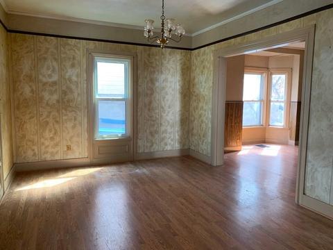 107 Walnut St, Fall River, MA 02720 photo 9
