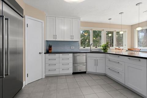 12 Old Brook Dr, Worcester, MA 01609 photo 15