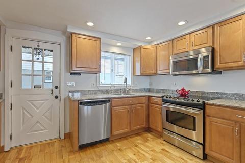 20 Elliott Rd, Everett, MA 02149 photo 12