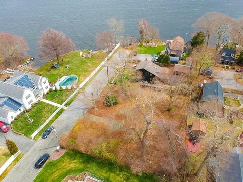 1235 Newhall St, Fall River, MA 02721 photo 2