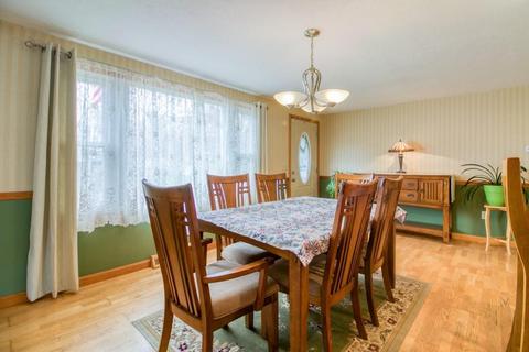 88 Butternut St, Springfield, MA 01128 photo 11