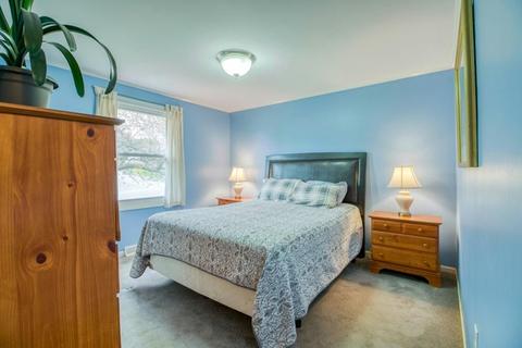 88 Butternut St, Springfield, MA 01128 photo 18