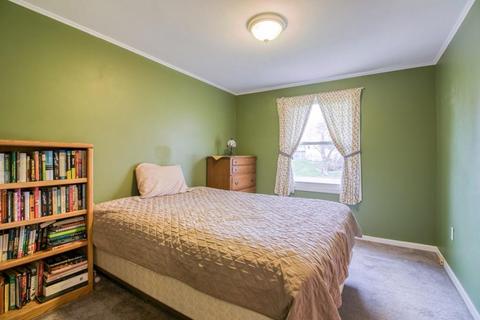 88 Butternut St, Springfield, MA 01128 photo 20