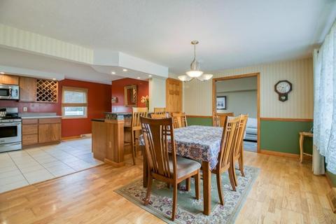 88 Butternut St, Springfield, MA 01128 photo 9