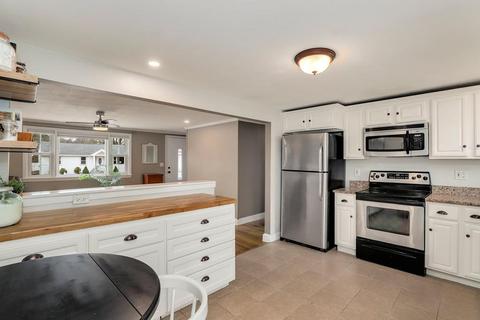 7 Webb Rd, Sharon, MA 02067 photo 11