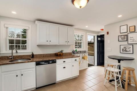 7 Webb Rd, Sharon, MA 02067 photo 9