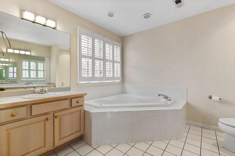 4 Langlee Rd, Hingham, MA 02043 photo 17