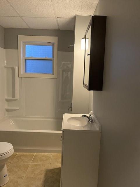 18 Pear St, Fall River, MA 02720 photo 5