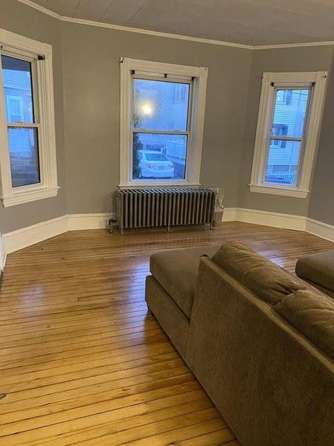 18 Pear St, Fall River, MA 02720 photo 2