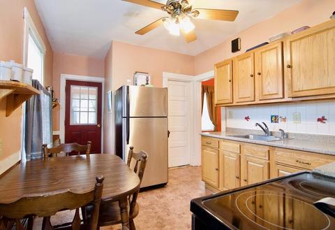 89 Maynard St, Springfield, MA 01109 photo 9