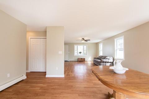 35 Aberdeen St, Fall River, MA 02721 photo 5