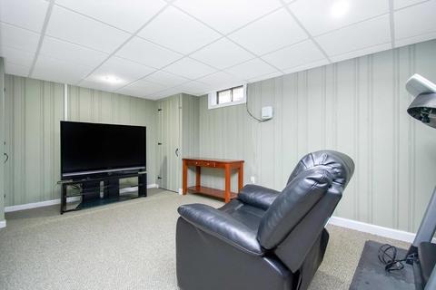 14 Covel St, Springfield, MA 01128 photo 25