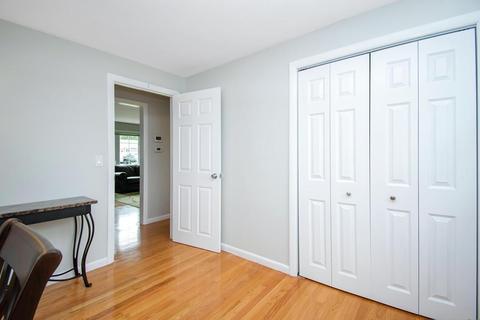 14 Covel St, Springfield, MA 01128 photo 15