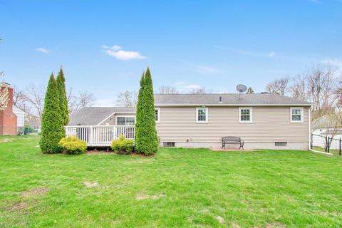 14 Covel St, Springfield, MA 01128 photo 2