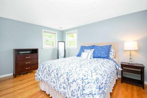 14 Covel St, Springfield, MA 01128 photo 10