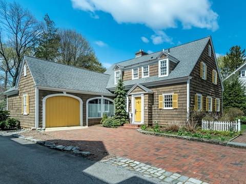 41 Bartlet St, Andover, MA 01810 photo 1