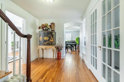 41 Bartlet St, Andover, MA 01810 photo 4