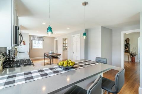 41 Bartlet St, Andover, MA 01810 photo 8