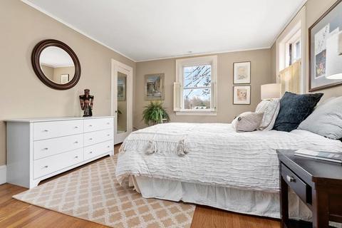 46 Channing Rd, Brookline, MA 02445 photo 12