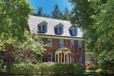 46 Channing Rd, Brookline, MA 02445 photo 15