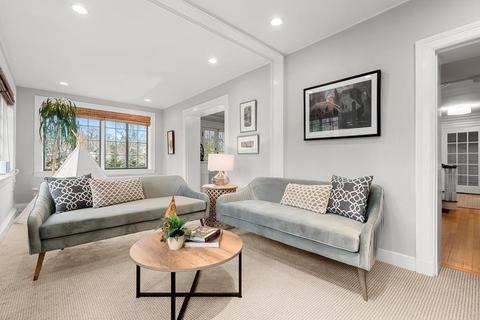 46 Channing Rd, Brookline, MA 02445 photo 5