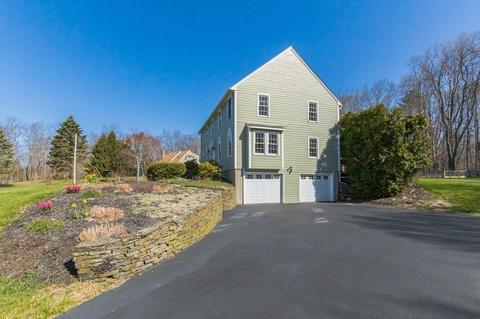 8 Glen Ct, Sutton, MA 01590 photo 3