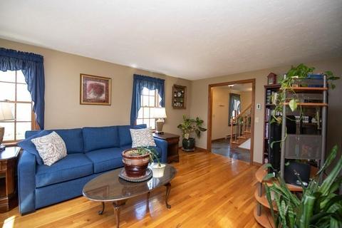 8 Glen Ct, Sutton, MA 01590 photo 12