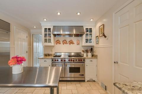 130 Flagg St, Worcester, MA 01609 photo 5
