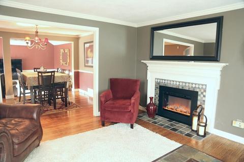 160 Plumtree Rd, Springfield, MA 01118 photo 9