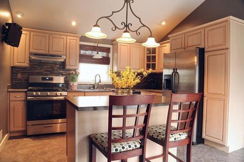 160 Plumtree Rd, Springfield, MA 01118 photo 3