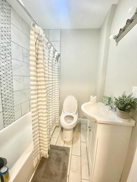 12 Howes St, Springfield, MA 01118 photo 9