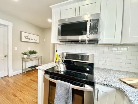 12 Howes St, Springfield, MA 01118 photo 18