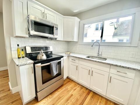 12 Howes St, Springfield, MA 01118 photo 17