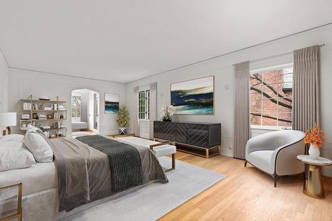 288 Kent St, Brookline, MA 02446 photo 18