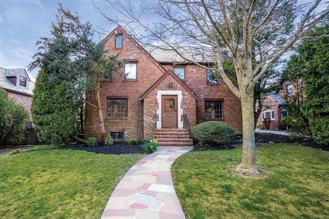 288 Kent St, Brookline, MA 02446 photo 1